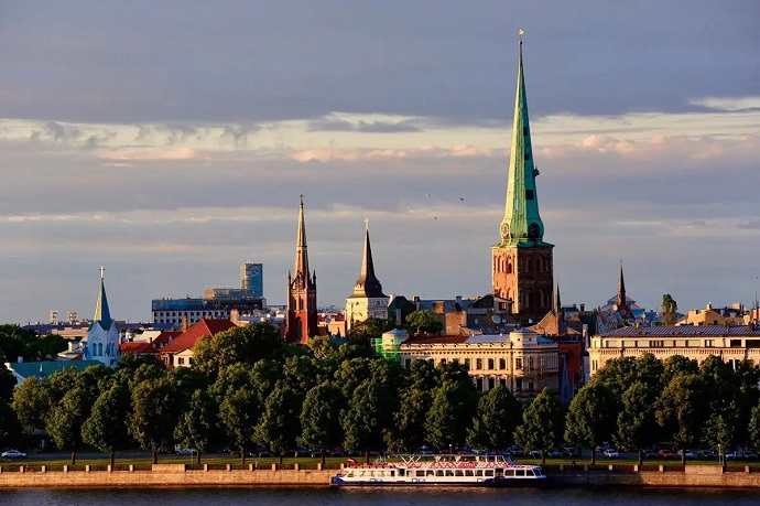 注册拉脱维亚公司办理ODI备案境外投资的优势